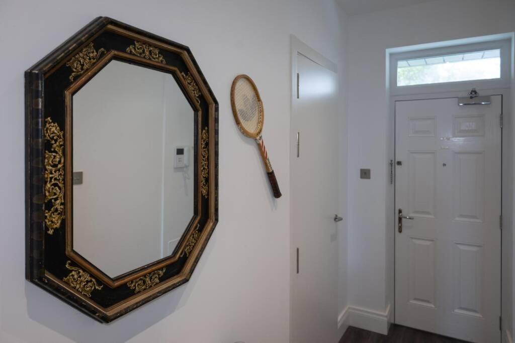ジブラルタルCharming Colonial Flat In Historic Buildingアパートメント エクステリア 写真