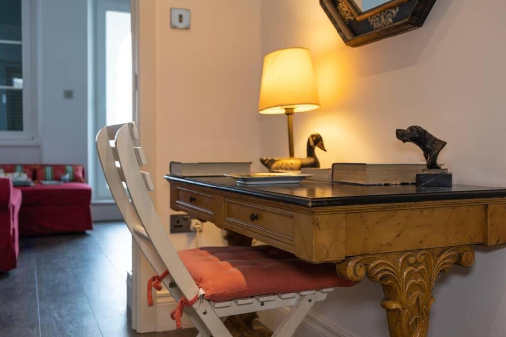 ジブラルタルCharming Colonial Flat In Historic Buildingアパートメント エクステリア 写真